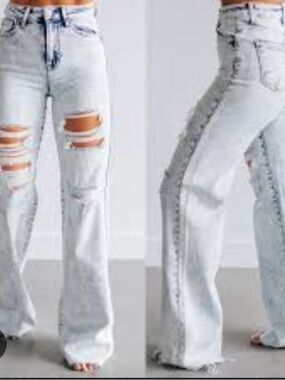 Risen Jeans Light Wash Distressed Wide Leg flare Jeans